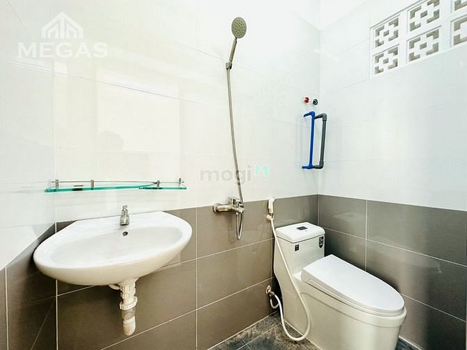 Hình ảnh Mb6623 nạp rút nhanh chóng full nội thất ngay Vincom Phan Văn Trị