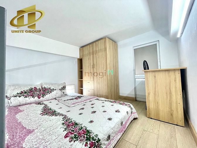 Hình ảnh Gác cửa sổ máy giặt riêng ngay Lý Phục Man Quận 7