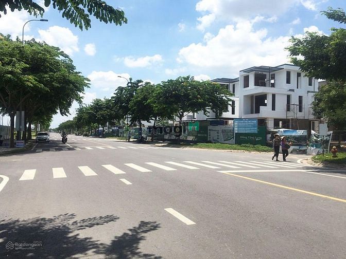 Hình ảnh Mở Bán đất MT Trịnh Hoài Đức Q9 sổ sẵn giá mềm 80m2.