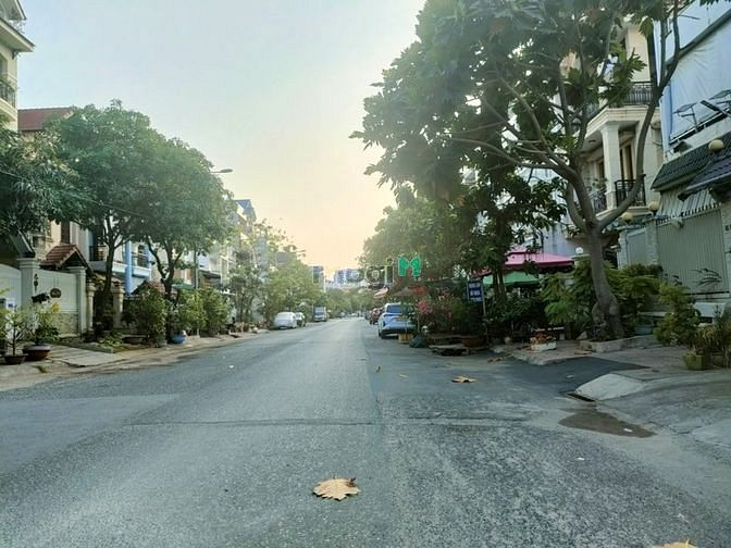 Hình ảnh Đất sát MT Phạm văn Đồng- Hiệp Bình Chánh- TĐ 74m2 ngang 4m đường oto