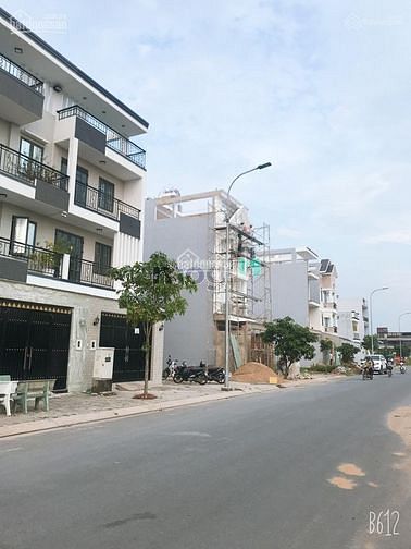 Hình ảnh Thanh Lý Gấp 12 Nền Đất KDC Tên Lửa 2 Liền Kề KCN Pouyuen Có Sổ Hồng