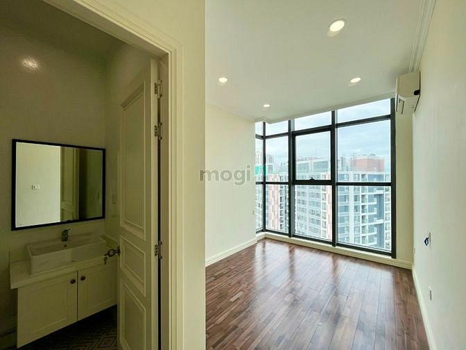 Hình ảnh PhiênBản giới hạn D'Lusso Duplex_Penhouse_5PN_DT175m2_Cho thuê 35tr/th