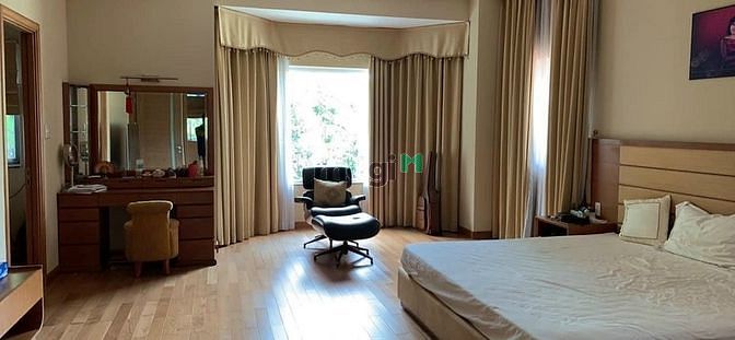 Hình ảnh Cho thuê biệt thự Phú Gia  dt 250m2 4pn giá 80tr/tháng.