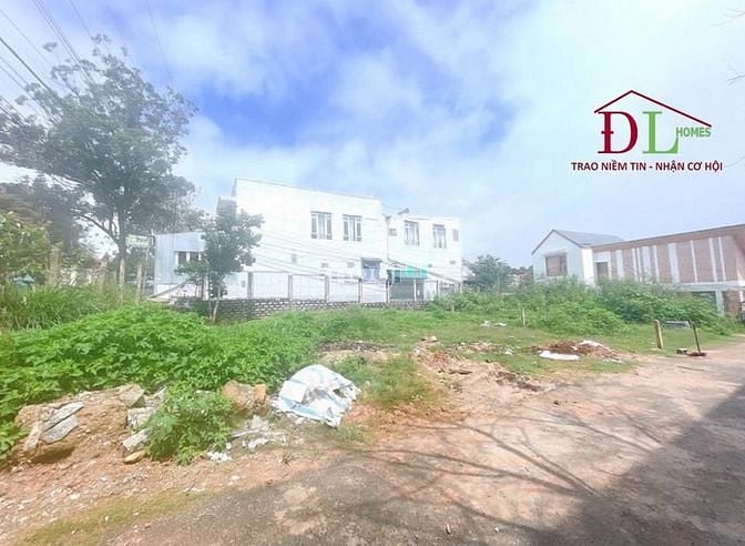 Hình ảnh Bán đất 3 mặt tiền Vạn Hạnh phường 8 Đà Lạt thích hợp nghỉ dưỡng