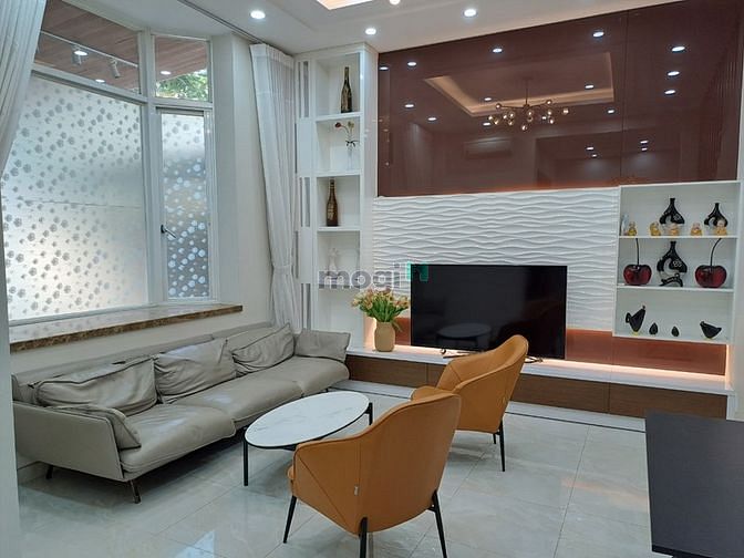 Hình ảnh cho thuê biệt thự Mỹ Phú 3 Phú Mỹ Hưng chỉ 45tr/tháng.