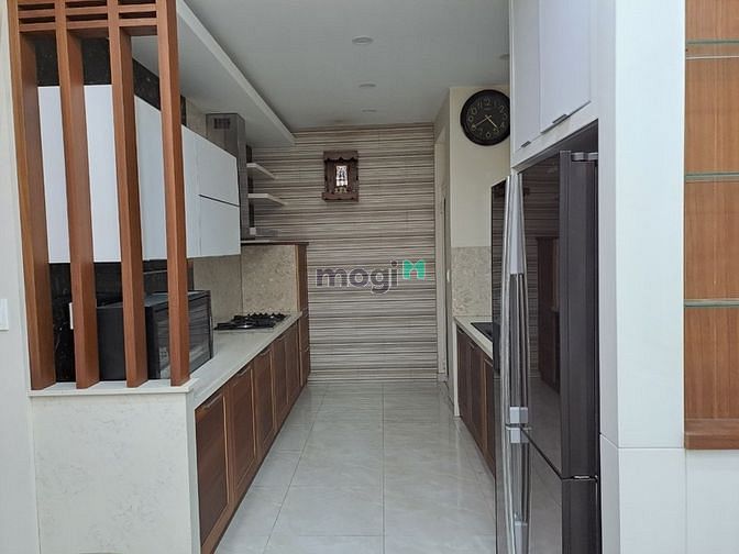 Hình ảnh cho thuê biệt thự Mỹ Phú 3 Phú Mỹ Hưng chỉ 45tr/tháng.