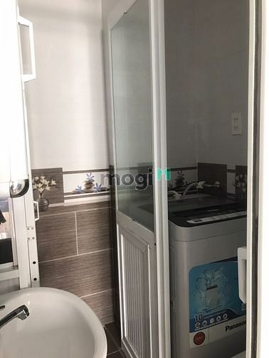 Hình ảnh Mb6623 nạp rút nhanh chóng 224 Bến Vân Đồn, Quận 4, đủ nội thất, ban công, cọc 1 tháng