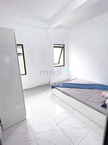 Hình ảnh Cầu Giấy 50m2 ,1 Phòng ngủ riêng,full đồ thang máy giá tốt