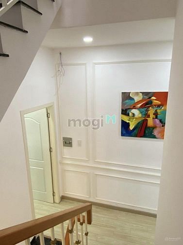 Hình ảnh Bán gấp nhà 70m2 Bùi Văn Ba, Q7, Gần chợ, SHR