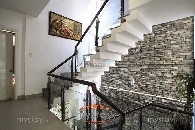Hình ảnh Phòng cao cấp khu vực biệt thự Q2 gần Sala