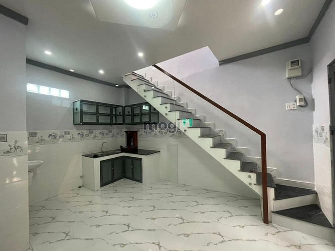 Hình ảnh Chỉ 2,9 tỷ, 22m2, 3 tầng, Hậu Giang P12Q6.