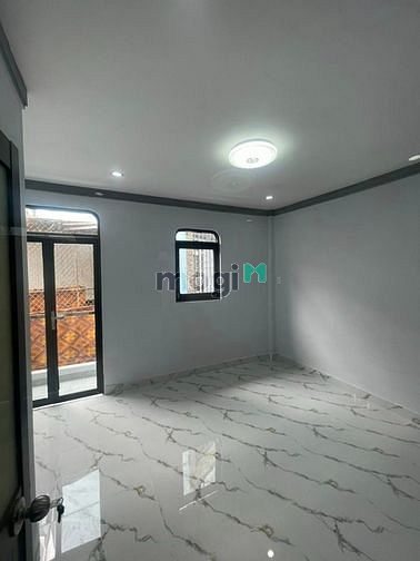 Hình ảnh Chỉ 2,9 tỷ, 22m2, 3 tầng, Hậu Giang P12Q6.