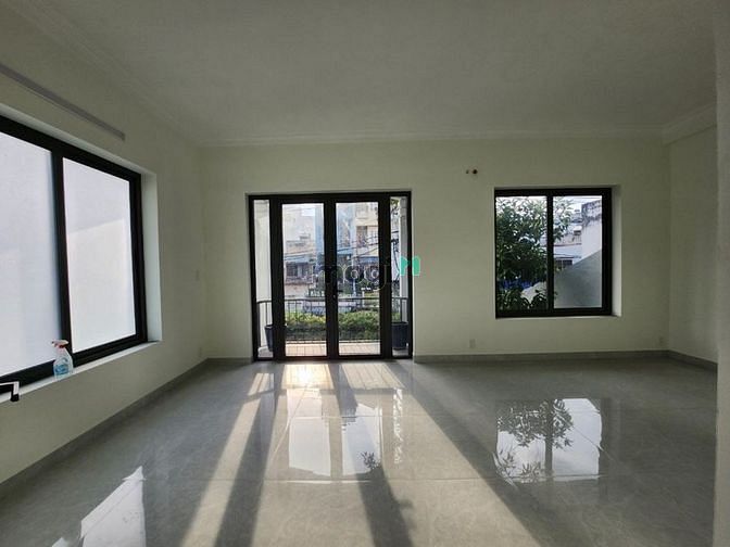 Hình ảnh Cho Thuê Biệt Thự mới xây 8x20 gần Chợ Bà Chiểu, P14, Q Bình Thạnh