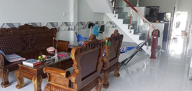Hình ảnh Cần bán gấp nhà để về quê chăm ba mẹ già mặt tiền đường sổ riêng