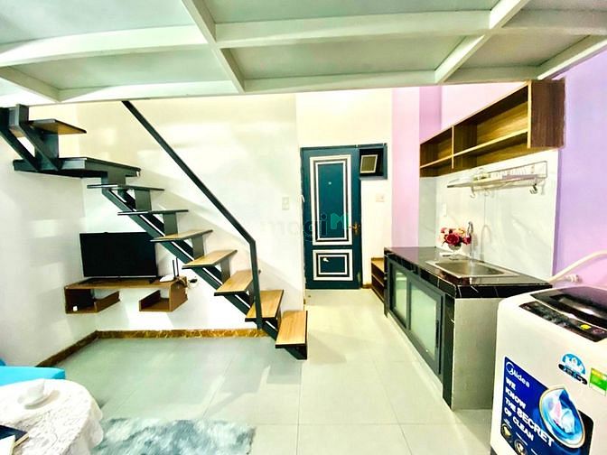 Hình ảnh Gác cửa sổ máy giặt riêng ngay Lý Phục Man Quận 7