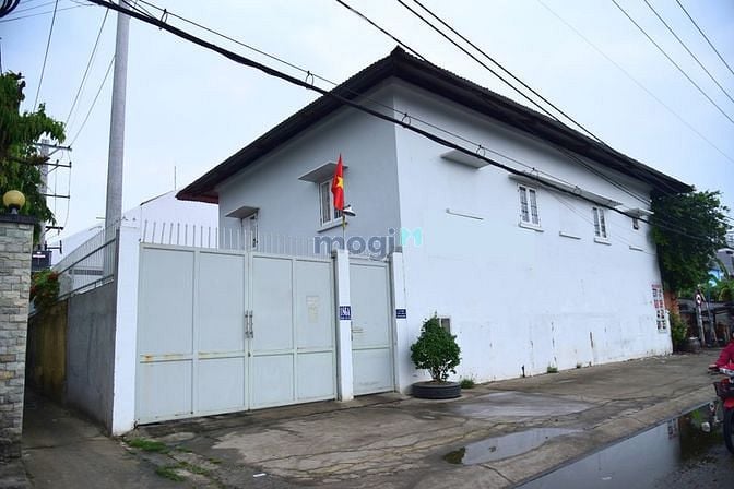 Hình ảnh Xưởng mặt tiền đường, 186 Mễ Cốc, quận 8 - 2500m2