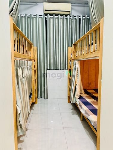Hình ảnh KTX ngay trung tâm quận Tân Bình