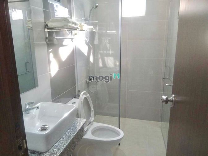 Hình ảnh Studio ban công, sân sau rộng, gần chợ xóm chiếu