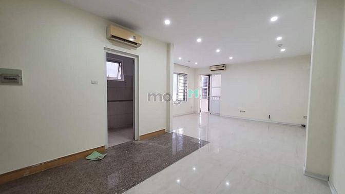 Hình ảnh Mặt phố Lê Trọng Tấn- Kinh doanh- Vỉa hè rông- Dòng tiền 200Tr/ Tháng