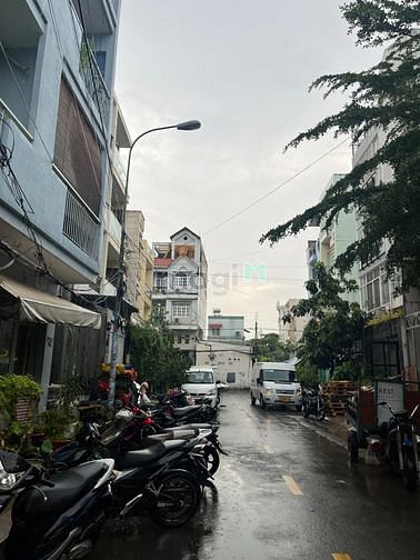 Hình ảnh Bán lô đất GPXD Trệt 2Lầu ST hẻm xe hơi đường Phan Văn Trị, 6x18m