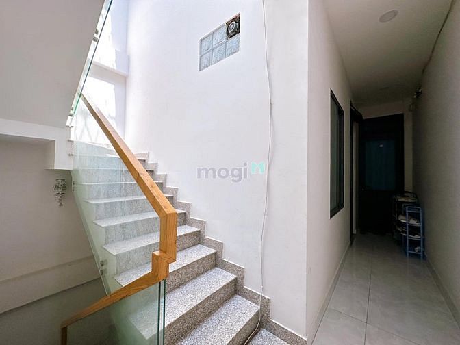 Hình ảnh Phòng trọ mới, có bancon gần ĐH Văn Lang, Phan Văn Trị, Free Xe