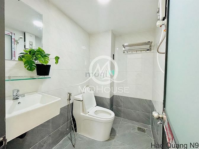 Hình ảnh Cho Thuê Căn Hộ Quận 3 Ban Công/Cửa Sổ Giá Rẻ Mới Tháng 5