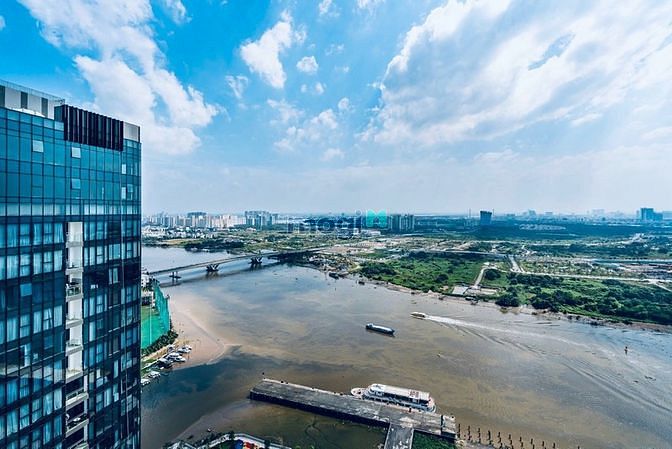 Hình ảnh C H Vinhomes Ba Son 3PN vòng cung   view Bitexco 2800$