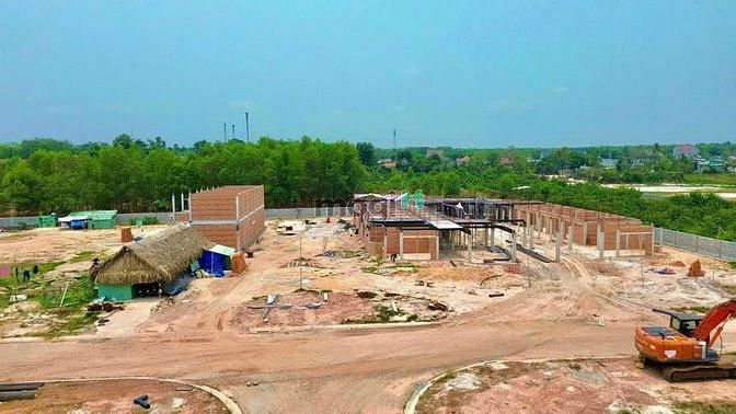 Hình ảnh Bán gấp lô đất mặt tiền DT741 ngã ba Cổng Xanh, sổ hồng riêng