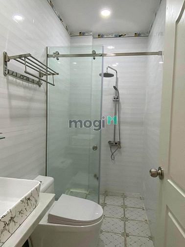 Hình ảnh Nhà Hẻm Xe Hơi - Cách Mạng Tháng Tám - Quận Tân Bình. 62m2 - 7 tỷ8.