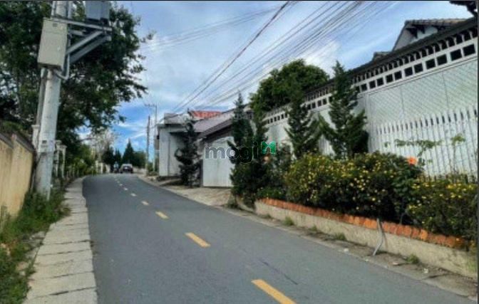 Hình ảnh Biệt thự phố 340m, đường Lý Nam Đế, P8, Trung tâm TP Đà Lạt