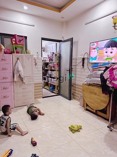 Hình ảnh Mặt tiền KD Tân Phú, 28m2, 4 tầng, lề 5m, sát chợ, chỉ 4 tỷ