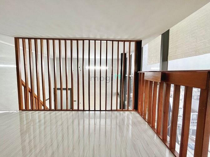 Hình ảnh Sale Sốc Duplex Gốc Gác Cao 1M8 Cửa Sổ Kính