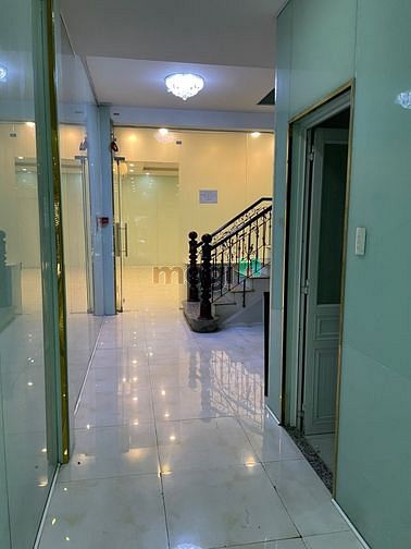 Hình ảnh Cho thuê nhà Mặt Tiền 34E Phan Đăng Lưu, Bình Thạnh - 8 phòng