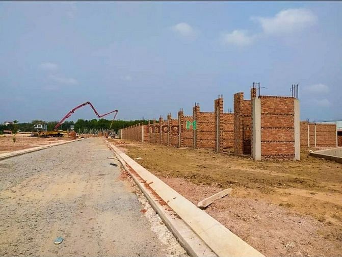 Hình ảnh Bán gấp lô đất mặt tiền DT741 ngã ba Cổng Xanh, sổ hồng riêng