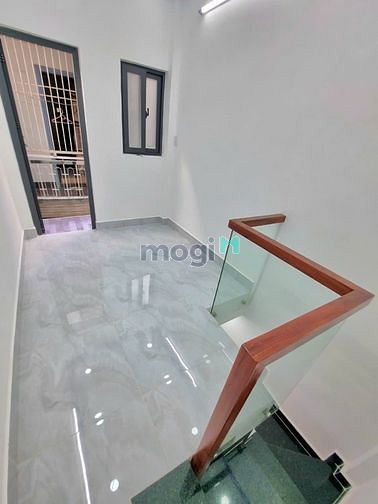 Hình ảnh Bán nhà quận 4 gần Cầu Calmette