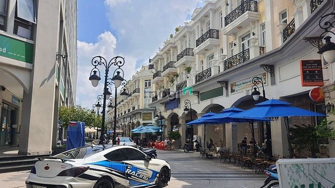 Hình ảnh Cho thuê căn 2 phòng ngủ full nt đường Tạ Quang Bửu, P6, Q8