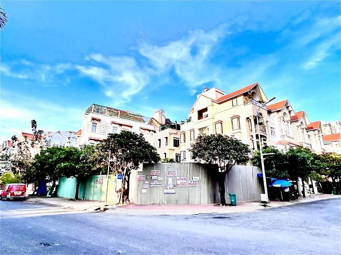 Hình ảnh Đất biệt thự 200m2 tại him lam kênh tẻ quận 7