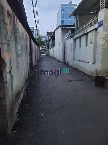 Hình ảnh Bán Nhà Quận 12, 31 Phan Văn Hớn 2.5 tỷ,68m2, Hẻm 3met, cách MT 100m.