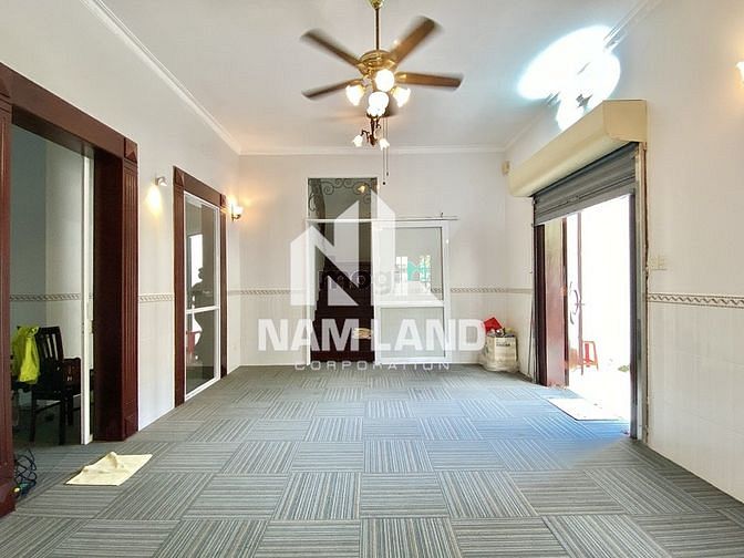 Hình ảnh Cho Thuê Nhà 15 x 15m Gara 2 Lầu 4 Phòng Đường 30 Bình An
