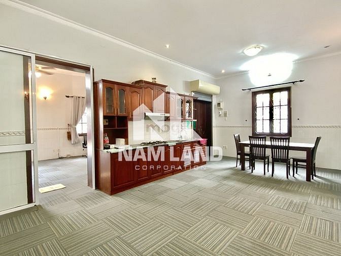 Hình ảnh Cho Thuê Nhà 15 x 15m Gara 2 Lầu 4 Phòng Đường 30 Bình An