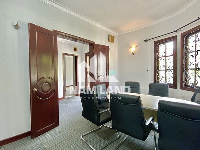 Hình ảnh Cho Thuê Nhà 15 x 15m Gara 2 Lầu 4 Phòng Đường 30 Bình An