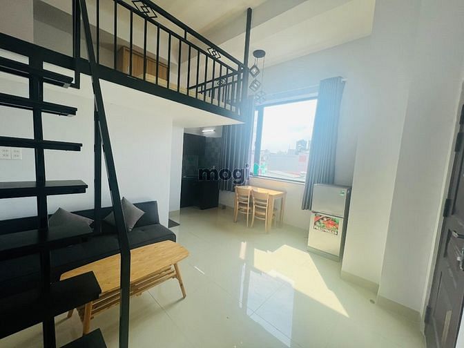 Hình ảnh Phòng ban công cửa sổ lớn thoáng mát ngay cạnh siêu thị lotte Q7