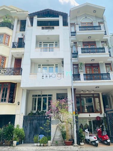 Hình ảnh Cho thuê nhà Mơi số 226A Lê Văn Sỹ, Phường 1, Tân Bình.