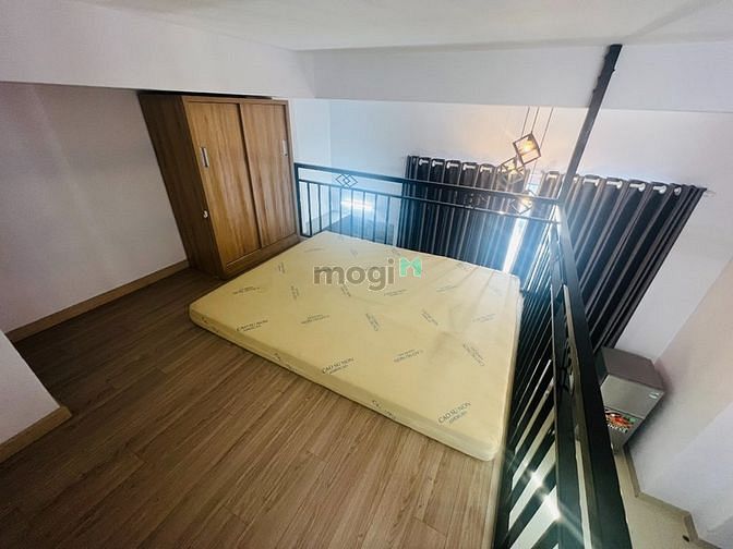 Hình ảnh Phòng ban công cửa sổ lớn thoáng mát ngay cạnh siêu thị lotte Q7