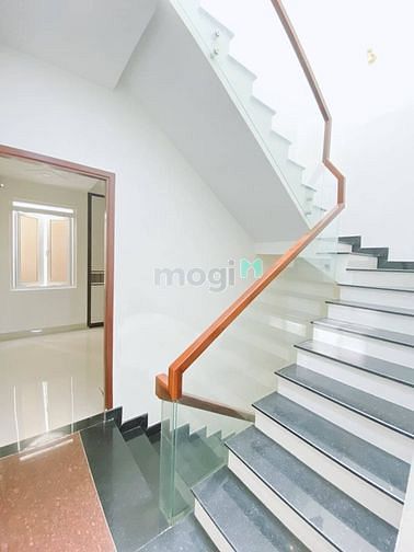 Hình ảnh Bán nhà đường Phạm Văn Hai phường 5 Tân Bình