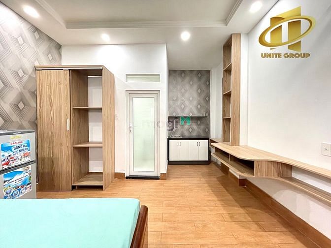 Hình ảnh STUDIO mặt kính đón nắng cực chill gan đại học UFM - KCX Quận 7