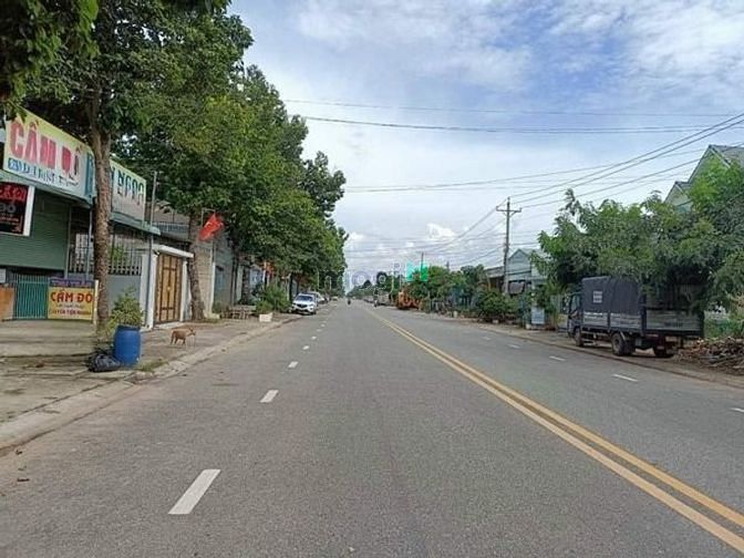 Hình ảnh Mình cần bán lô đất gần KCN, gần chợ đầu mối, ngay sông Vĩnh Bình