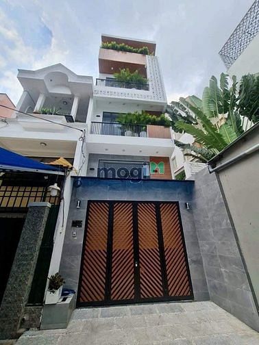Hình ảnh Cho thuê nhà 92C Phạm Ngọc Thạch, Phường 6 Quận 3.