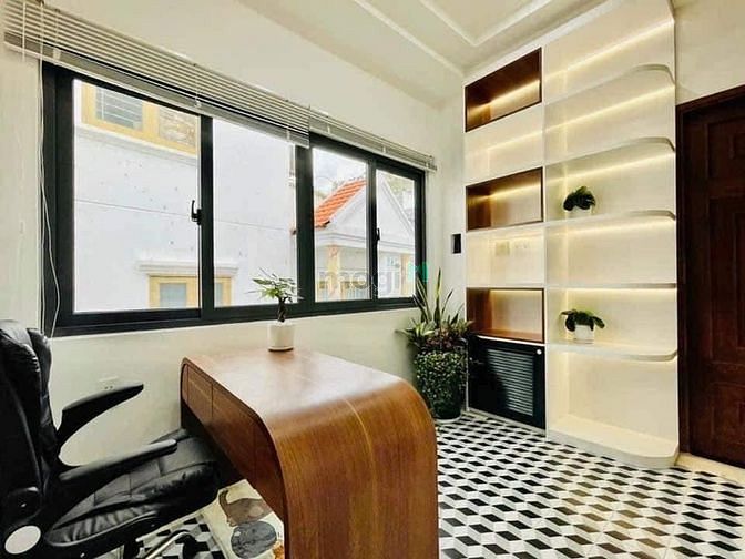 Hình ảnh Cho thuê nhà 92C Phạm Ngọc Thạch, Phường 6 Quận 3.