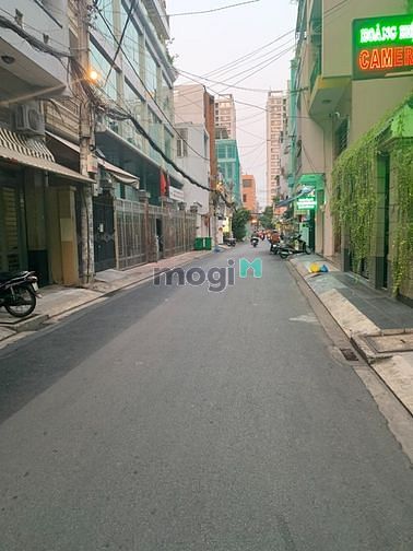 Hình ảnh Cho thuê nhà 92C Phạm Ngọc Thạch, Phường 6 Quận 3.